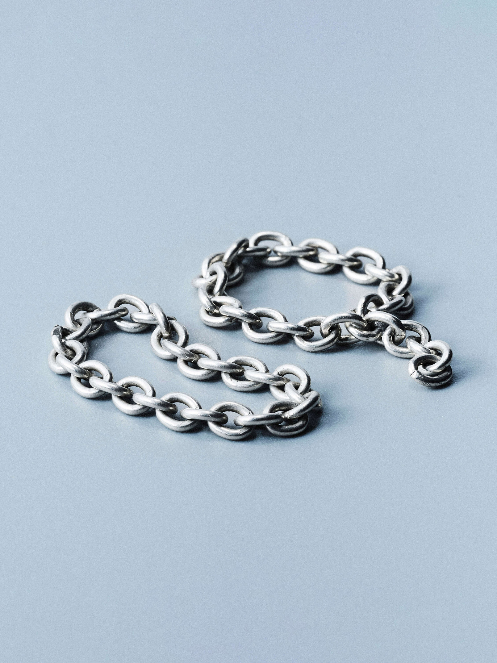 CHAINS RING